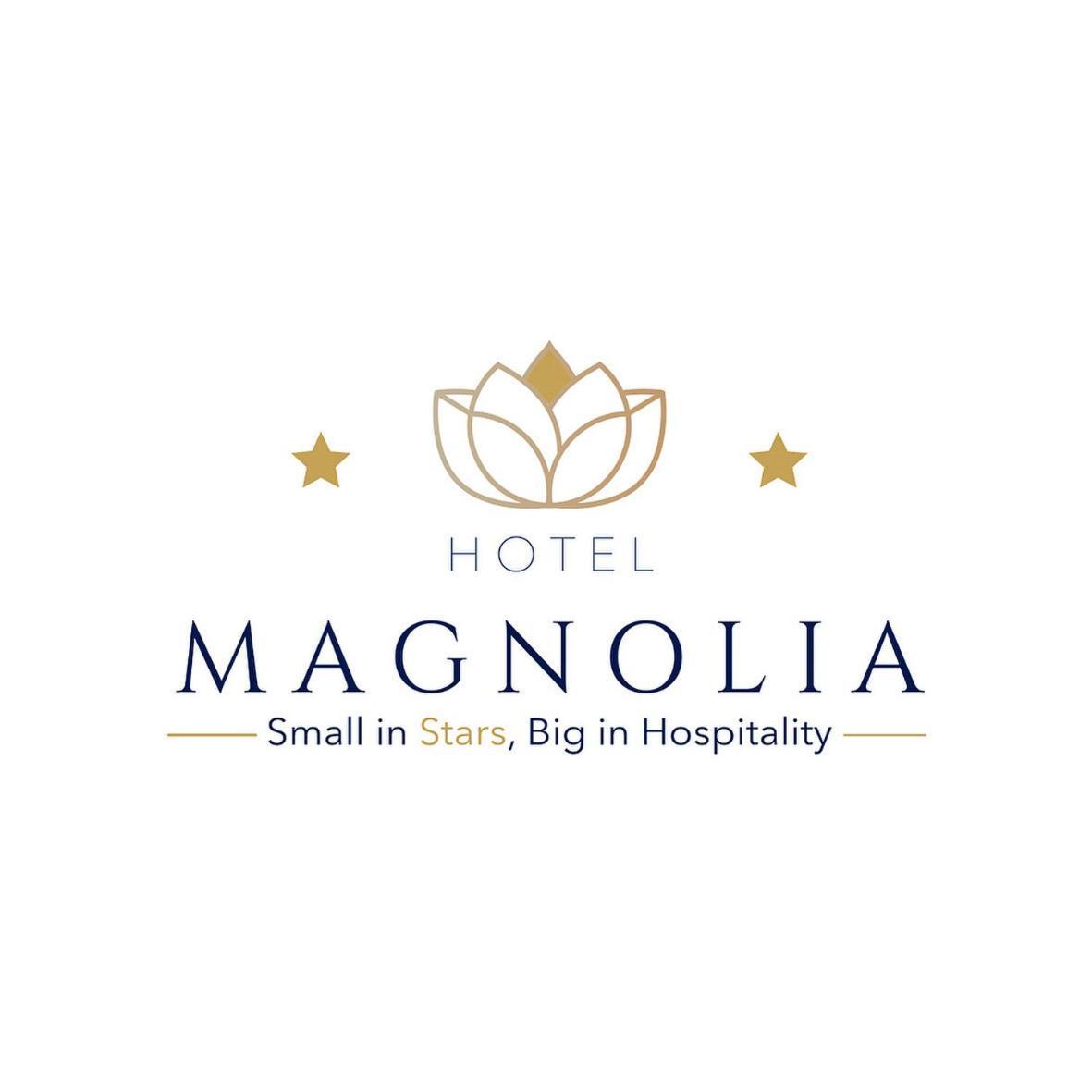 Hotel Magnolia アルベンガ エクステリア 写真
